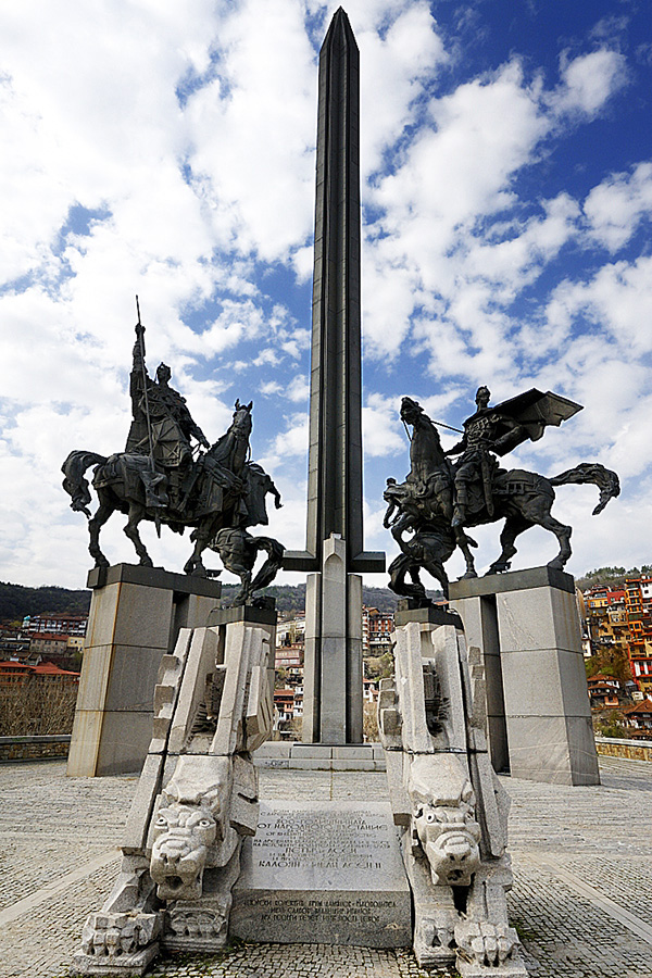 Истории от местни: Тайните и легендите на Велико Търново